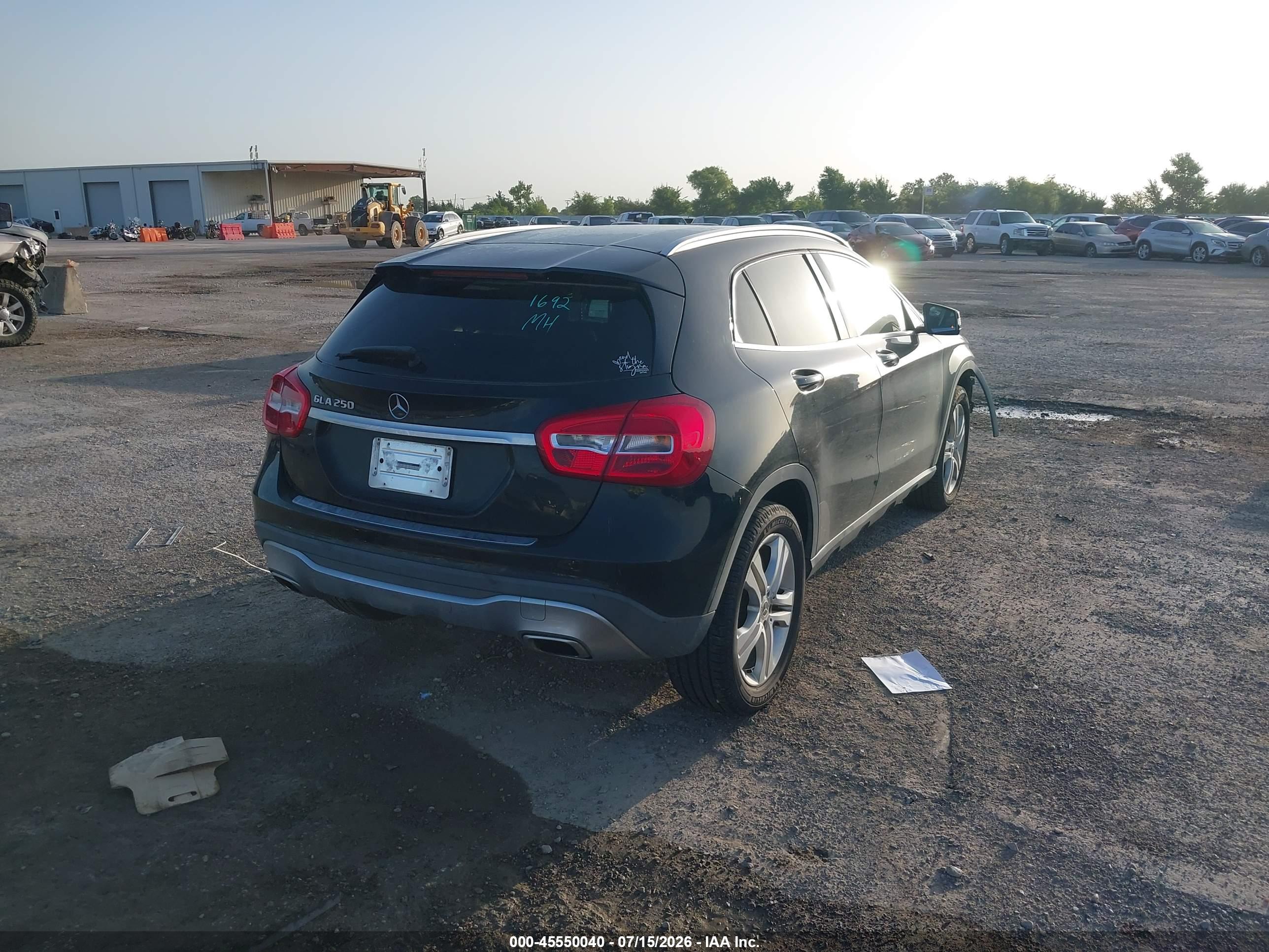2020 MERCEDES-BENZ GLA 250 GLA250