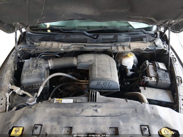 2020 RAM 1500 CLASSIC TRADESMAN  4X4 8' BOX