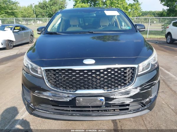 2018 KIA SEDONA LX