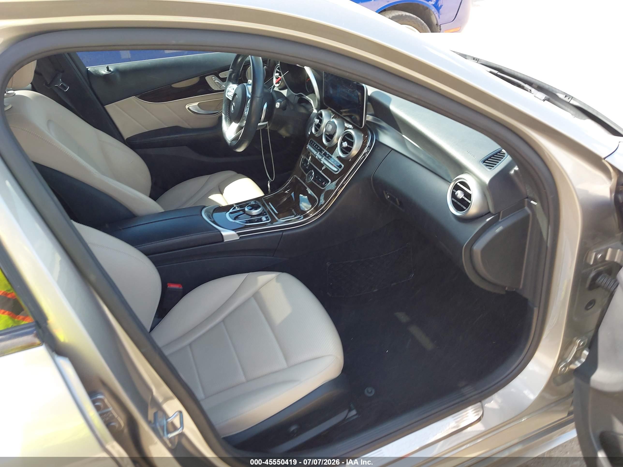 2019 MERCEDES-BENZ C 300 C300