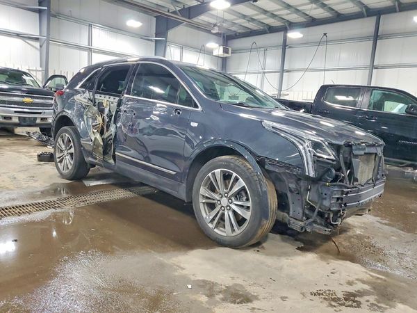 2021 CADILLAC XT5 Premium Luxury