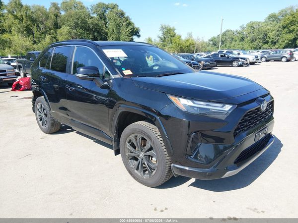 2022 TOYOTA RAV4 HYBRID SE