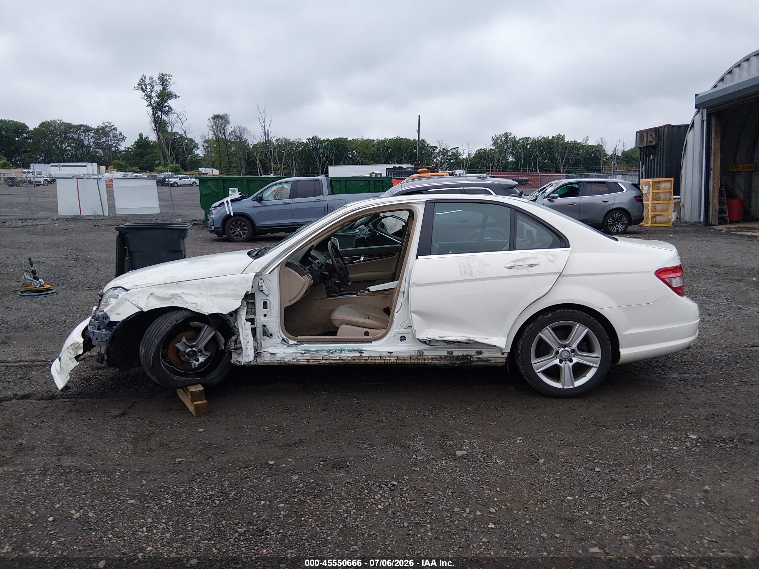 2010 MERCEDES-BENZ C 300 C300 4-MATIC