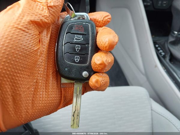 2019 HYUNDAI TUCSON SE