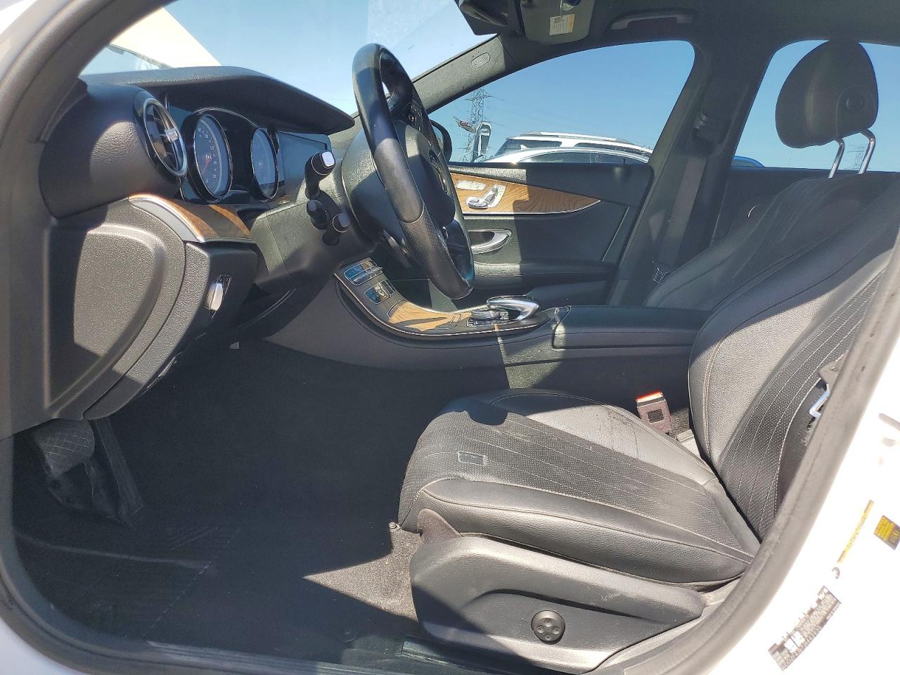2018 MERCEDES-BENZ E E300