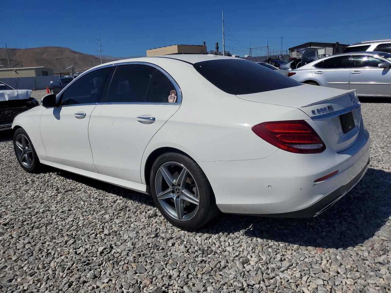 2018 MERCEDES-BENZ E E300