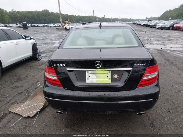 2014 MERCEDES-BENZ C 300 LUXURY 4MATIC