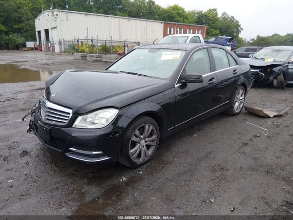 2014 MERCEDES-BENZ C 300 LUXURY 4MATIC