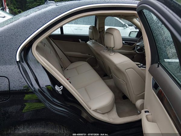 2014 MERCEDES-BENZ C 300 LUXURY 4MATIC