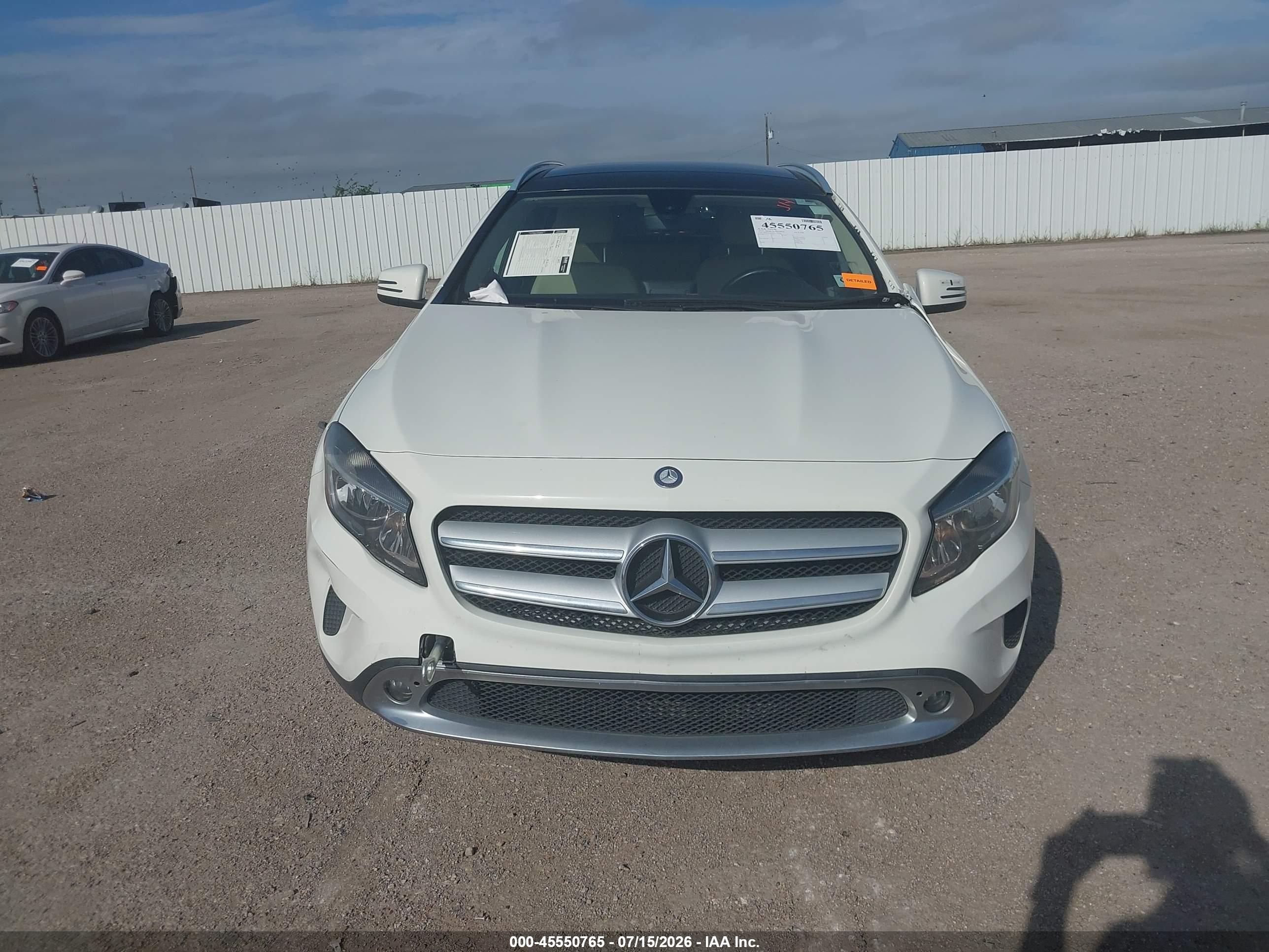 2015 MERCEDES-BENZ GLA 250 4MATIC