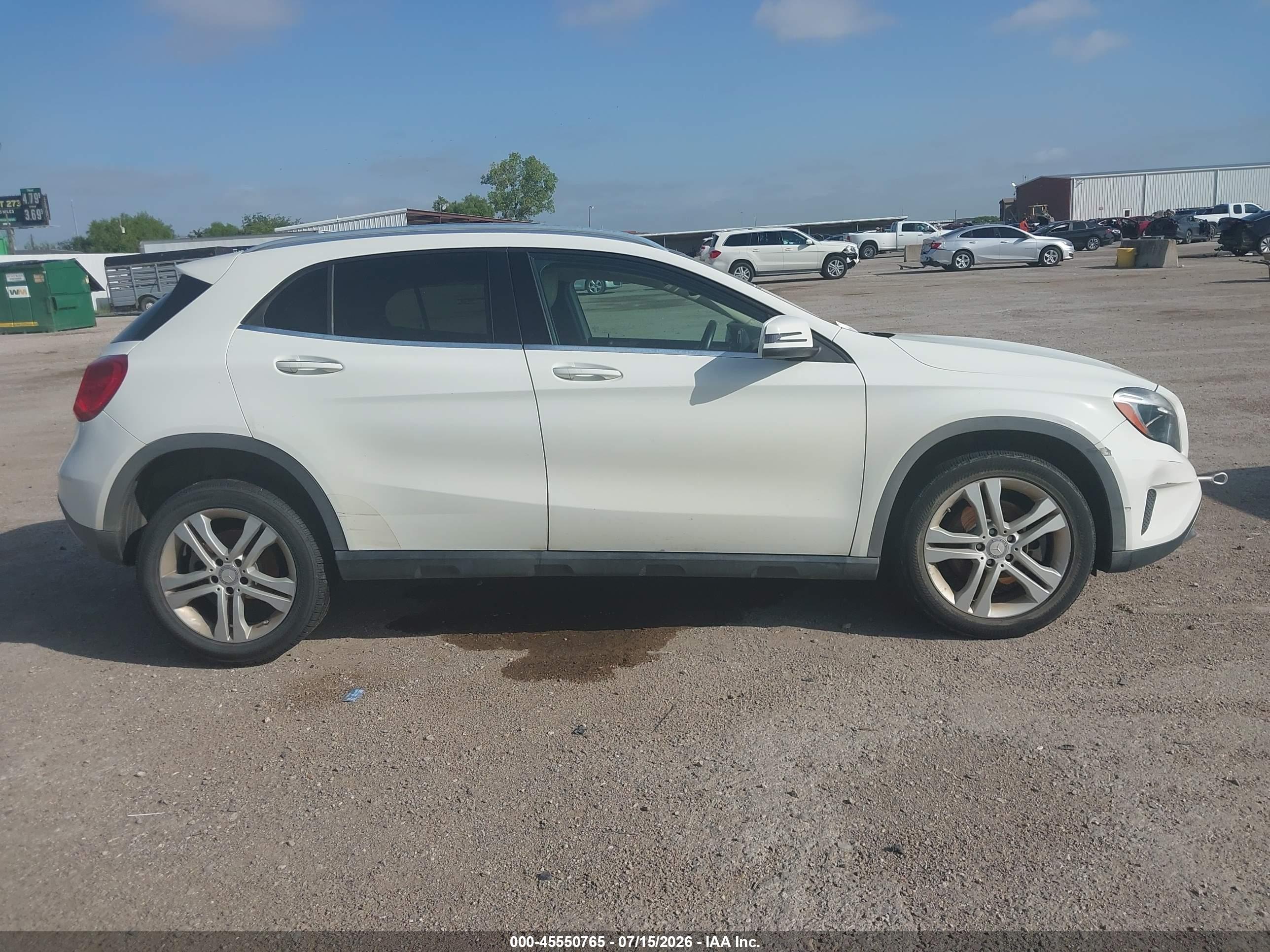 2015 MERCEDES-BENZ GLA 250 4MATIC