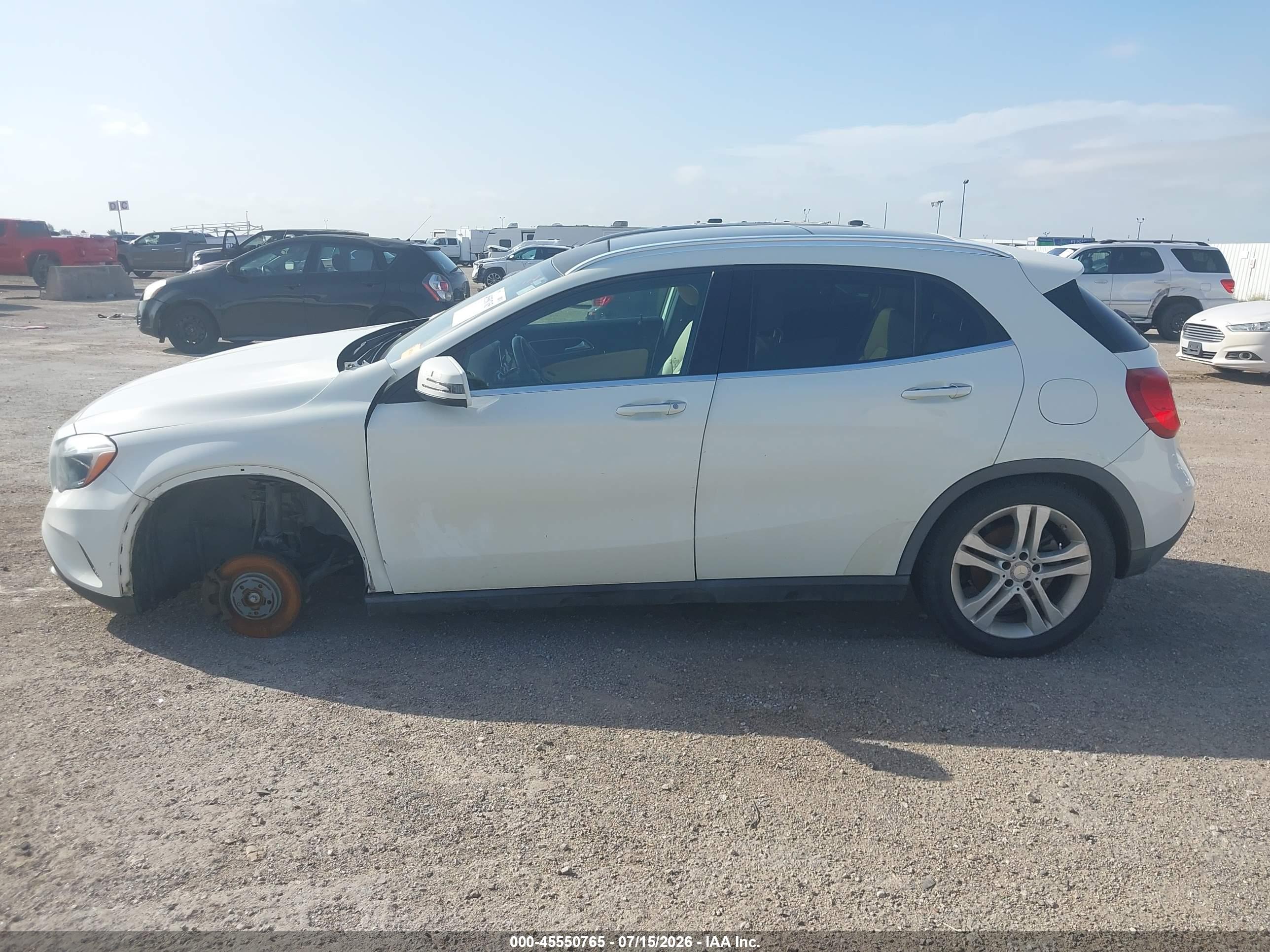 2015 MERCEDES-BENZ GLA 250 4MATIC