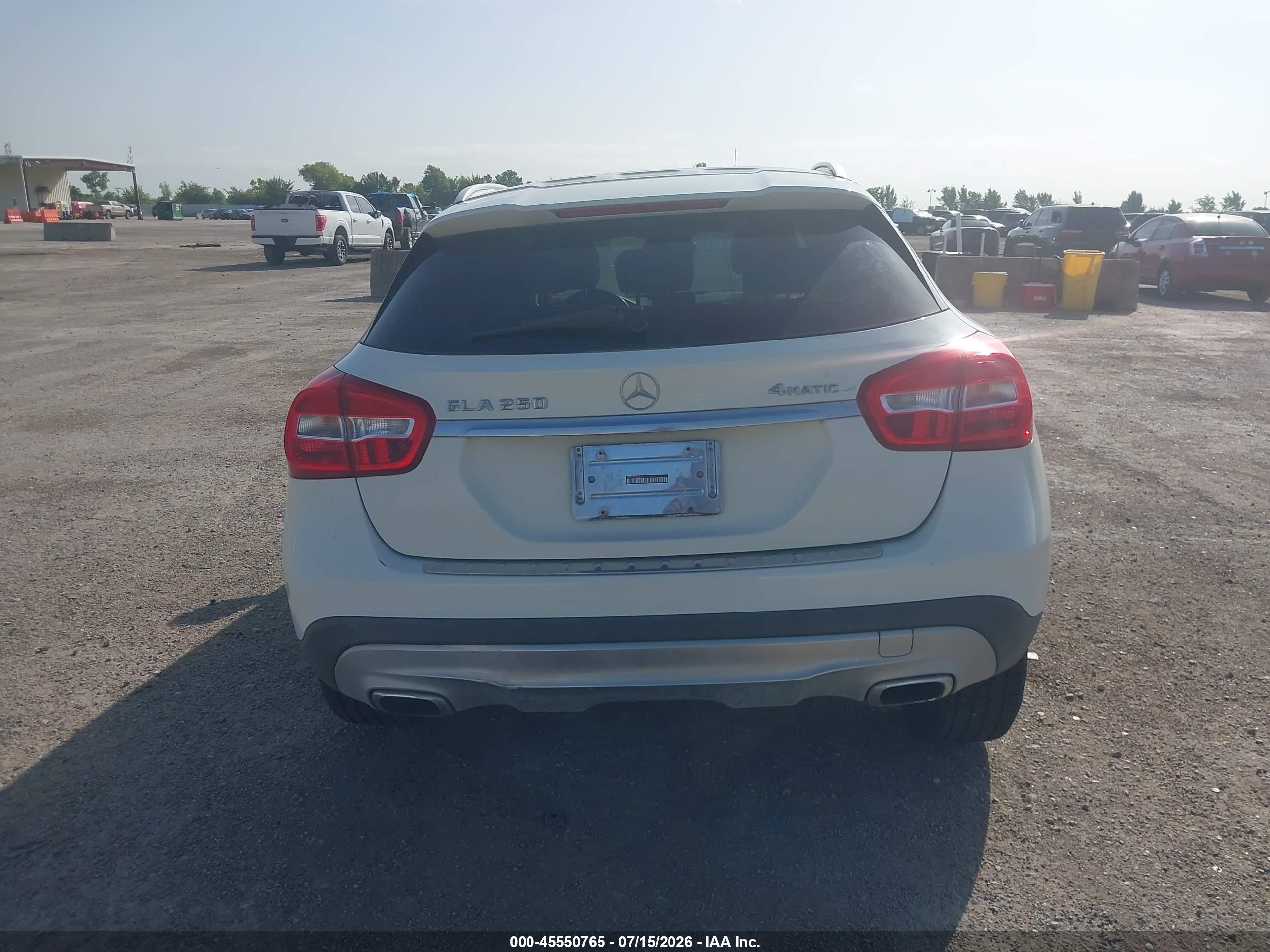 2015 MERCEDES-BENZ GLA 250 4MATIC