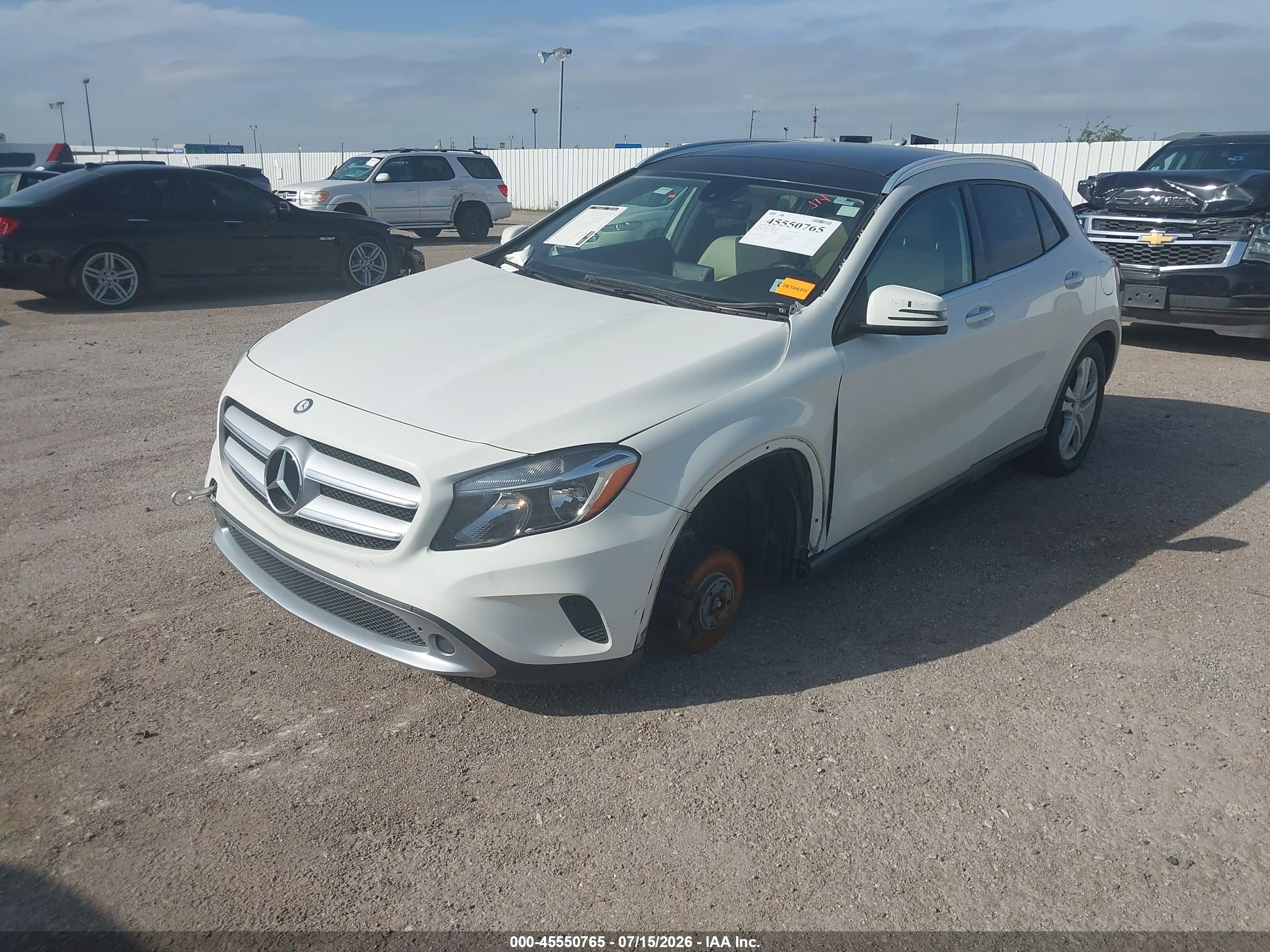 2015 MERCEDES-BENZ GLA 250 4MATIC