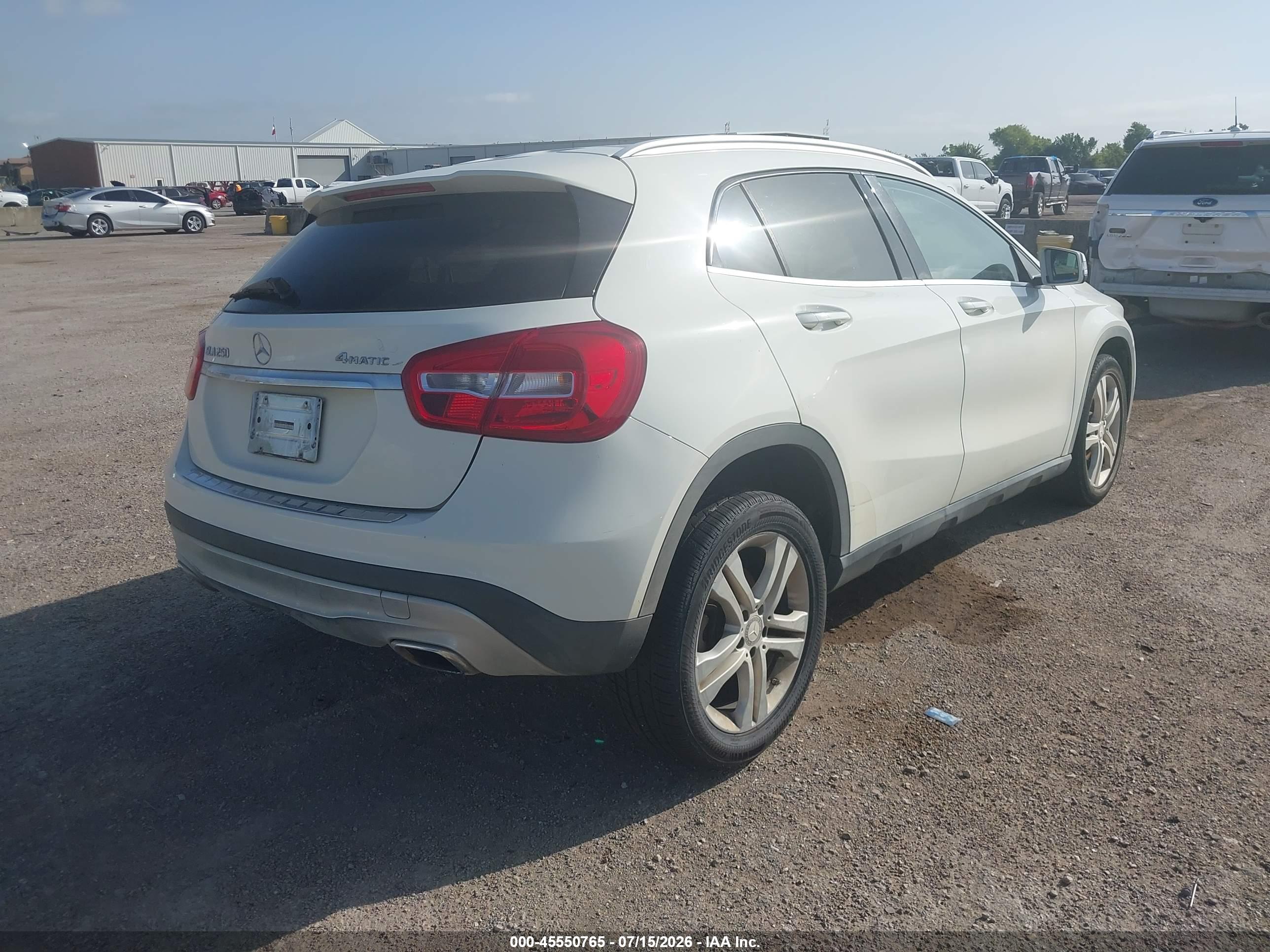 2015 MERCEDES-BENZ GLA 250 4MATIC