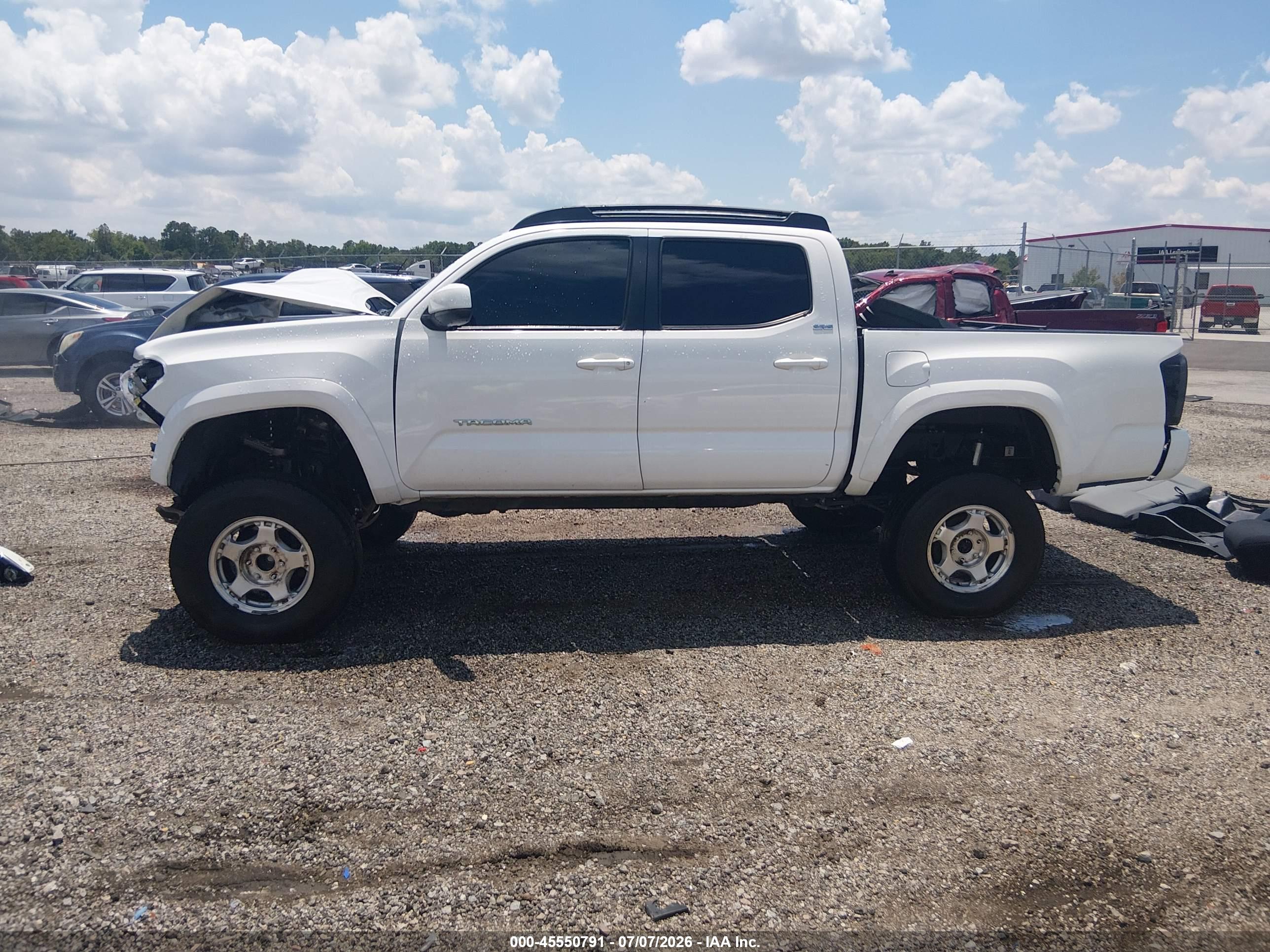 2019 TOYOTA TACOMA SR5 V6