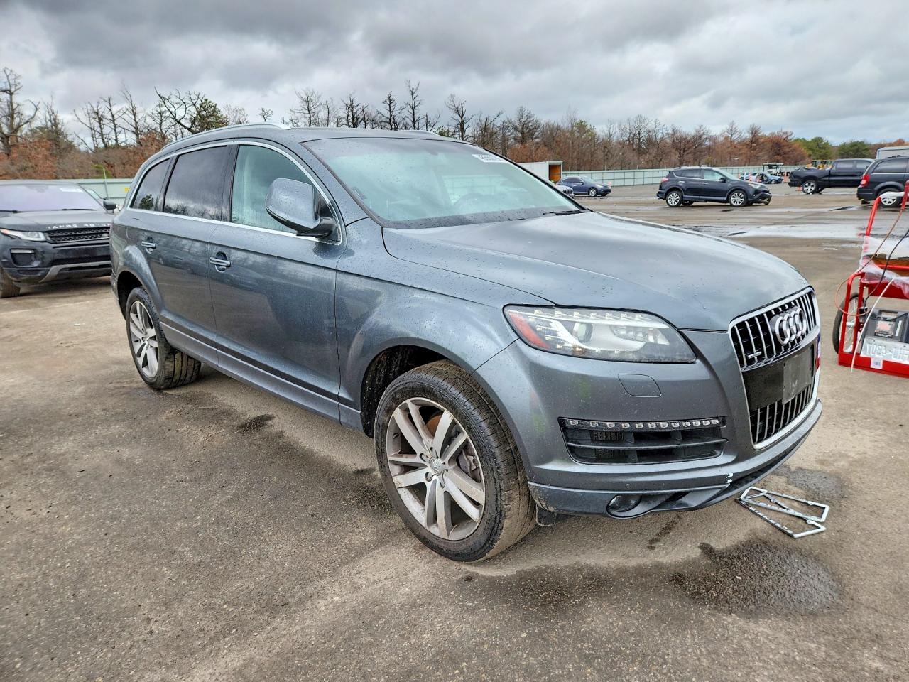 2013 AUDI Q7 Premium Plus