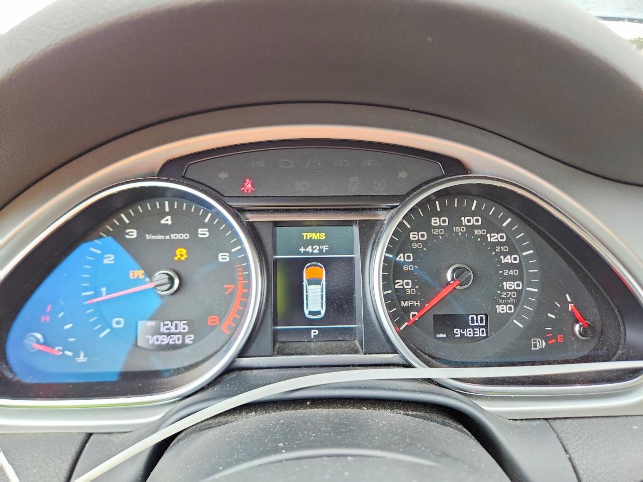 2013 AUDI Q7 Premium Plus