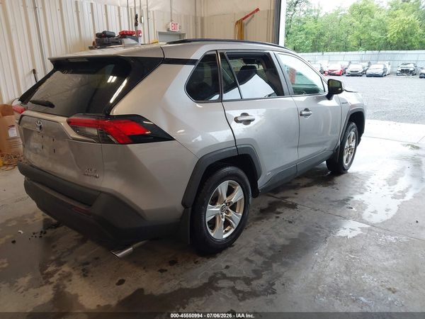 2020 TOYOTA RAV4 HYBRID XLE
