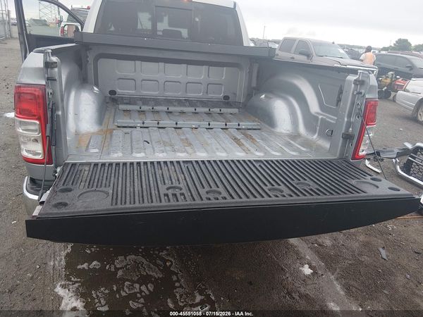 2022 RAM 3500 TRADESMAN  4X2 6'4 BOX