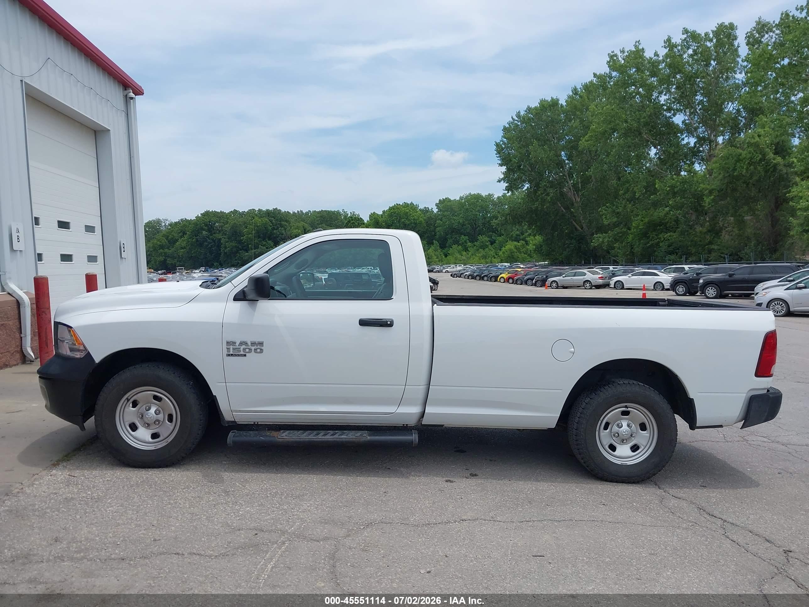 2019 RAM 1500 CLASSIC TRADESMAN  4X2 8' BOX