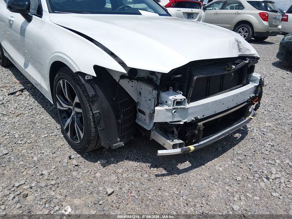 2024 VOLVO S60 B5 CORE DARK THEME