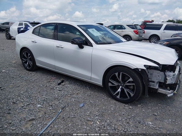 2024 VOLVO S60 B5 CORE DARK THEME