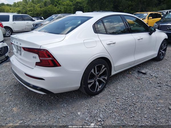 2024 VOLVO S60 B5 CORE DARK THEME