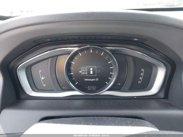 2017 VOLVO XC60 T5 DYNAMIC