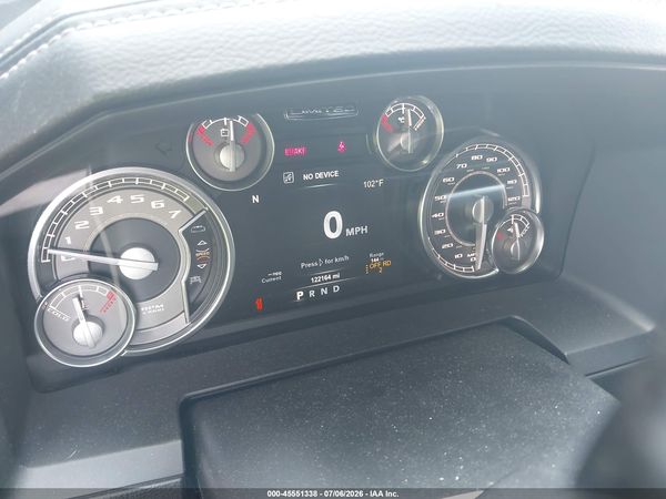 2017 RAM 1500 LIMITED  4X4 5'7 BOX