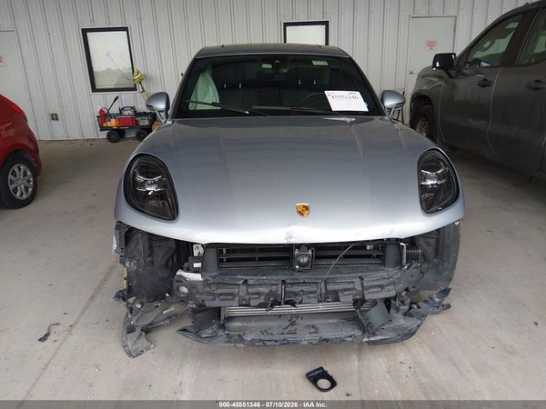 2023 PORSCHE MACAN T