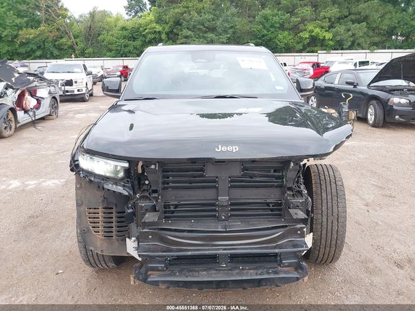 2025 JEEP GRAND CHEROKEE LAREDO 4X4