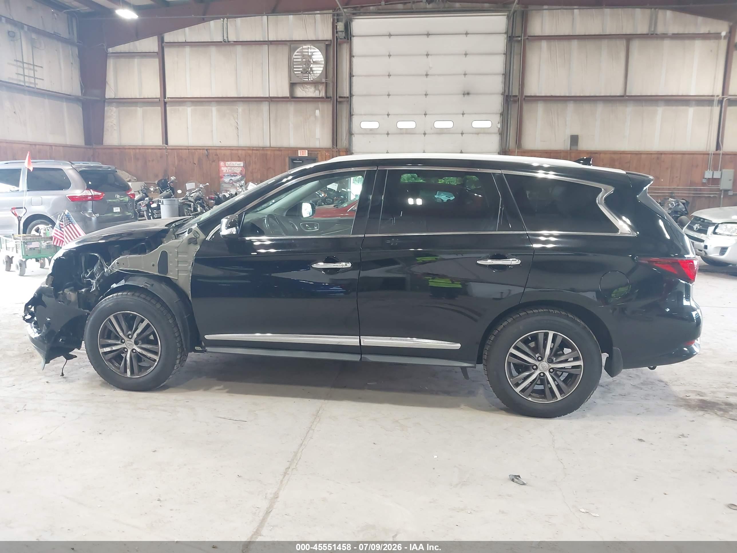 2019 INFINITI QX60 LUXE