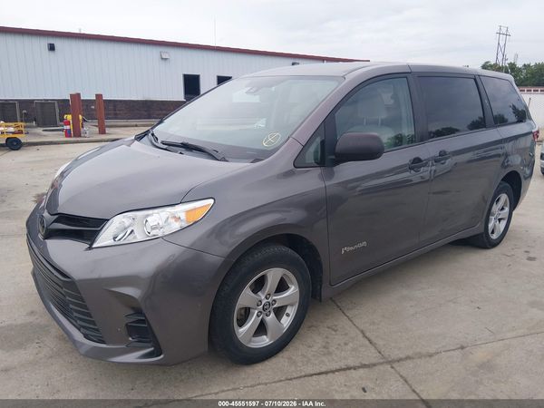 2019 TOYOTA SIENNA — I2