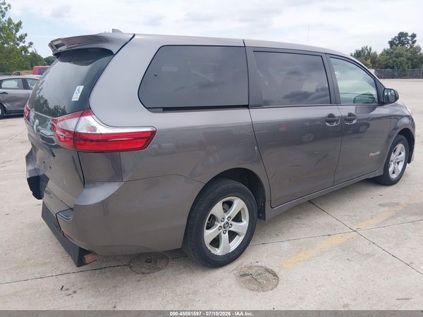 2019 TOYOTA SIENNA L 7 PASSENGER — I4