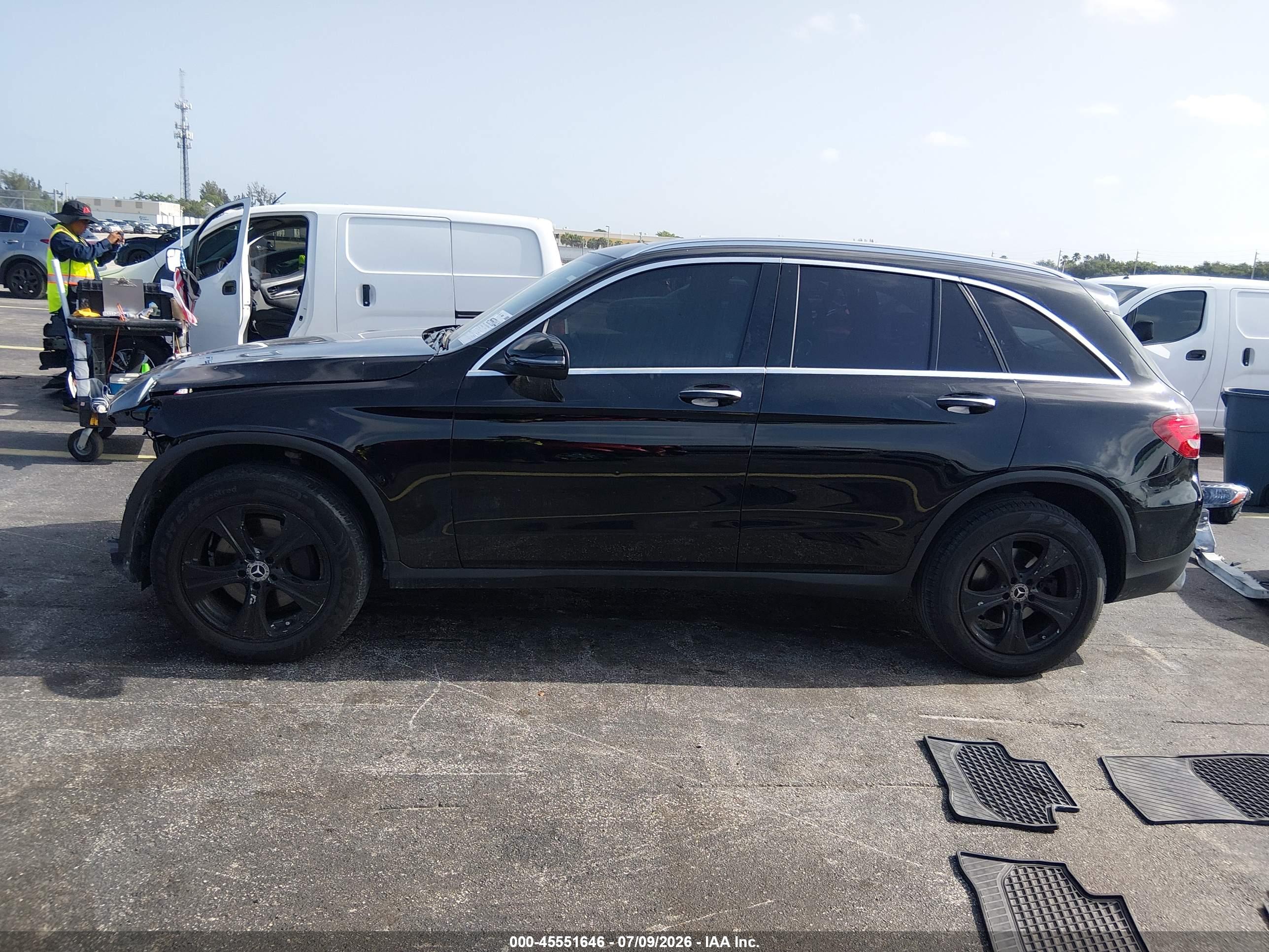 2018 MERCEDES-BENZ GLC 300 4MATIC