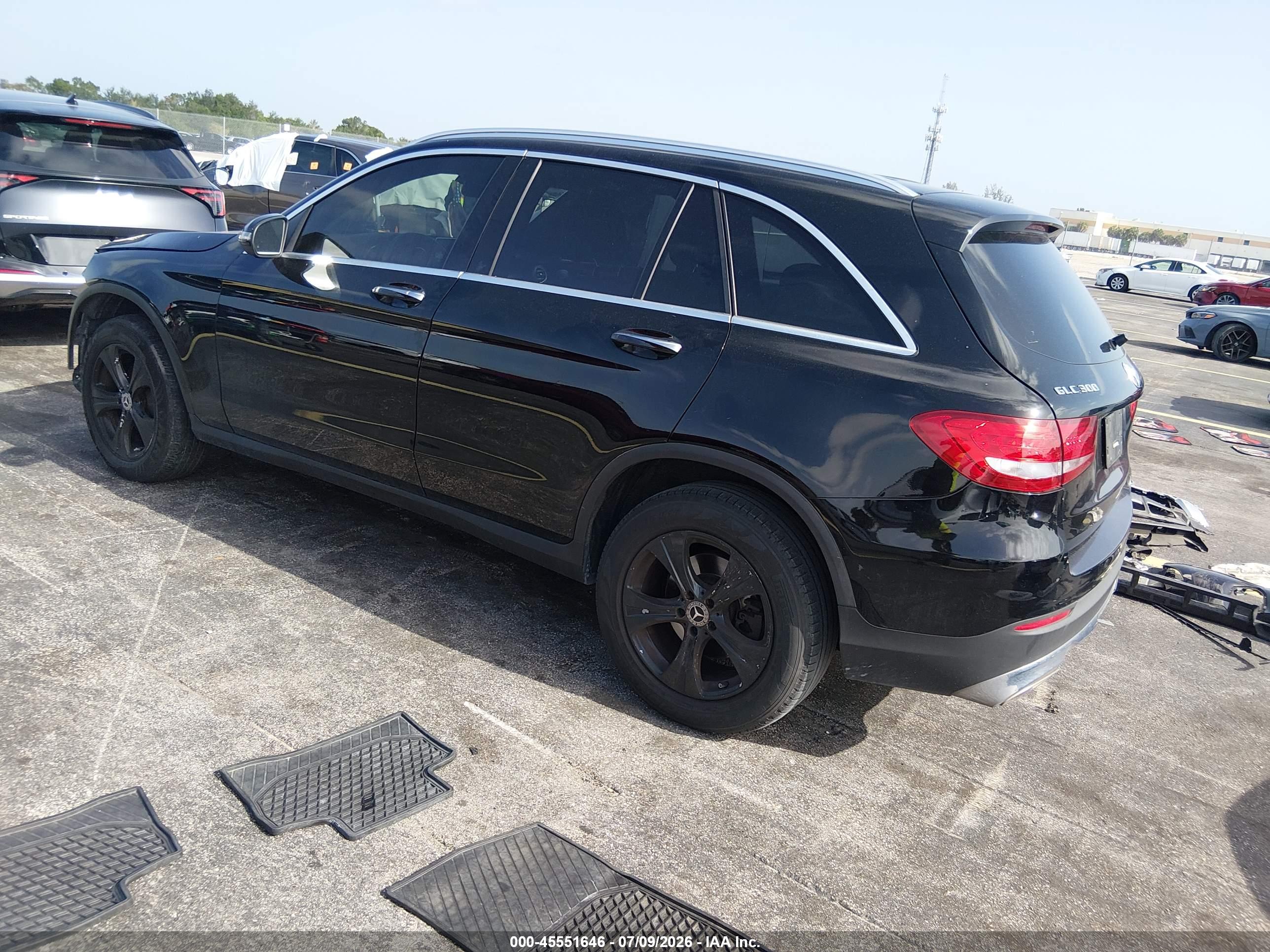 2018 MERCEDES-BENZ GLC 300 4MATIC