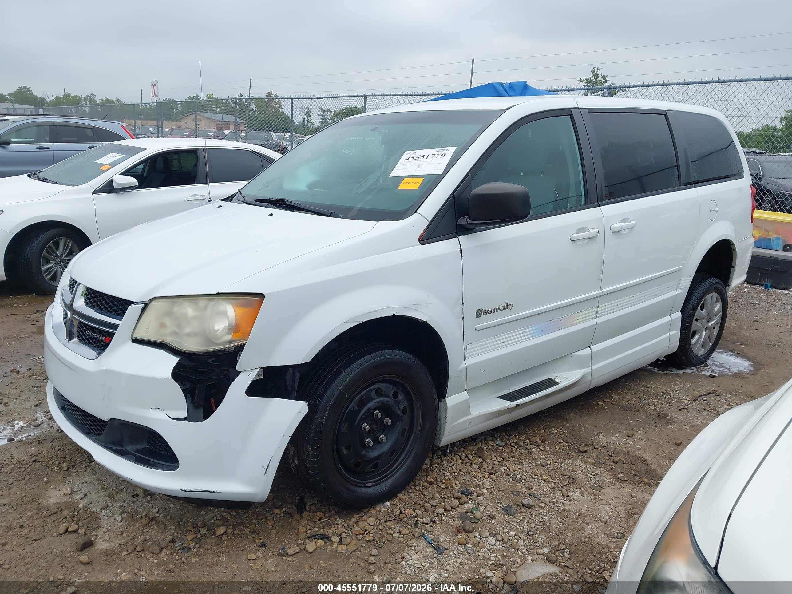 2017 DODGE GRAND CARAVAN SE — I2