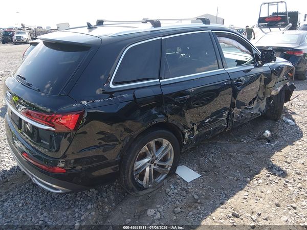 2022 AUDI Q7