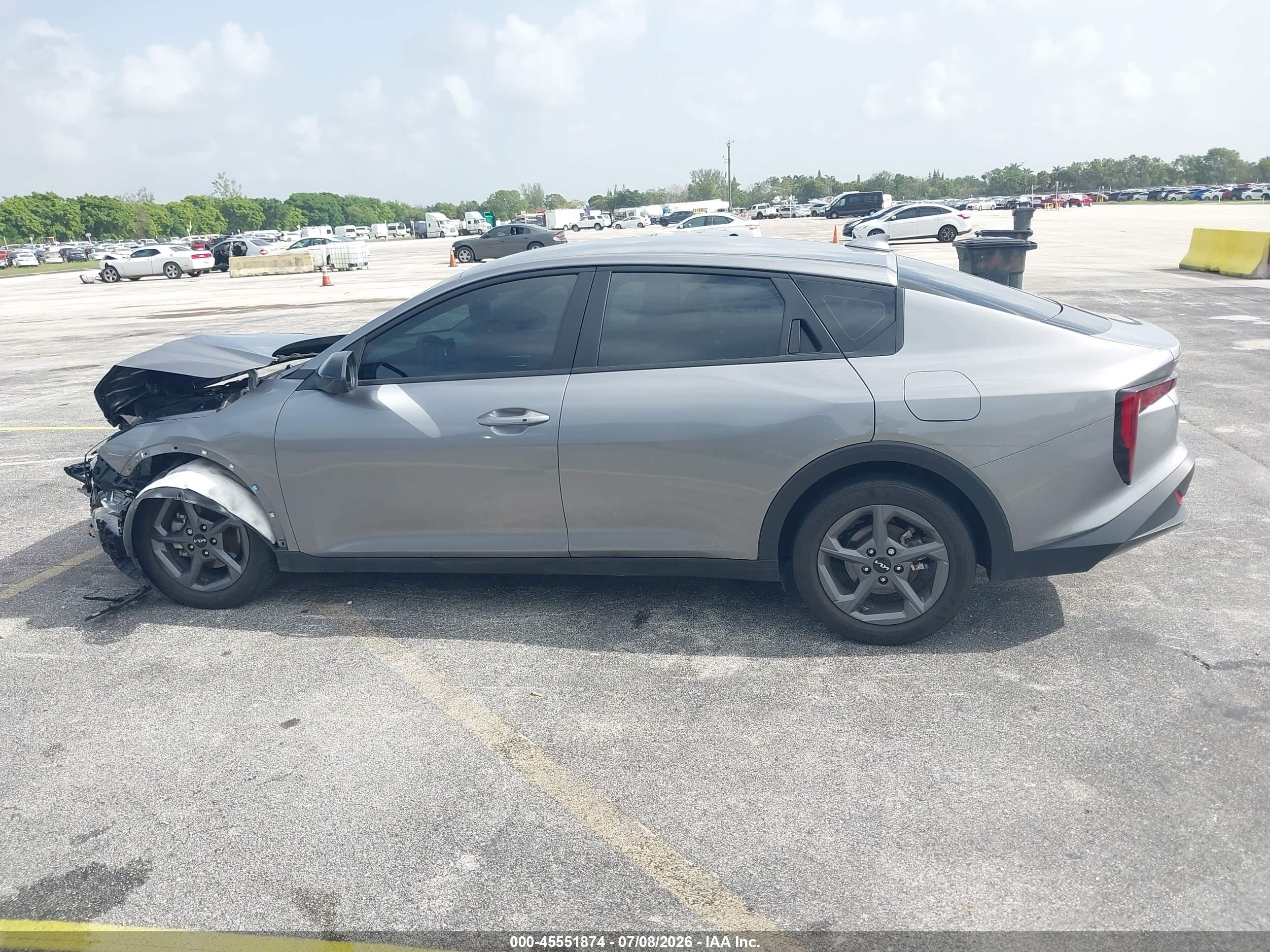 2025 KIA K4 LXS