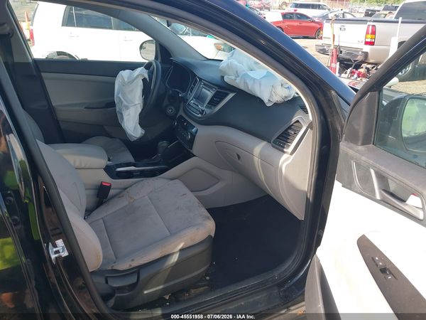 2018 HYUNDAI TUCSON SE