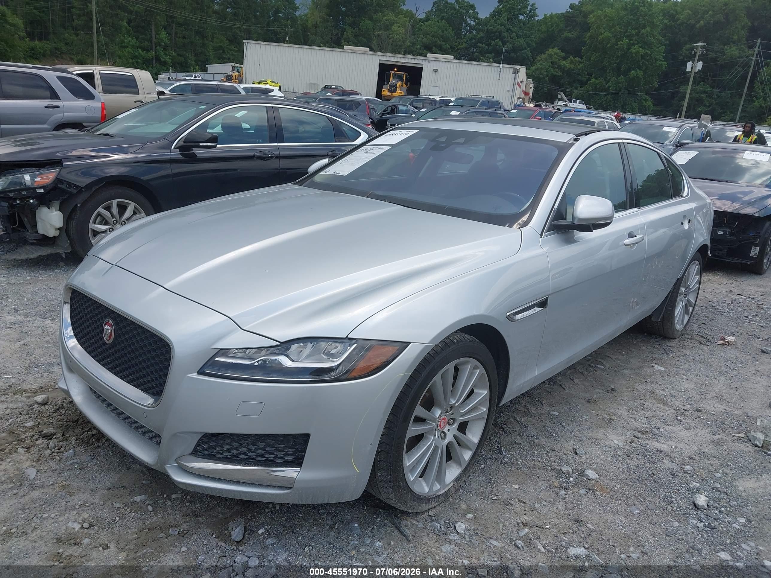 2019 JAGUAR XF 30T PREMIUM