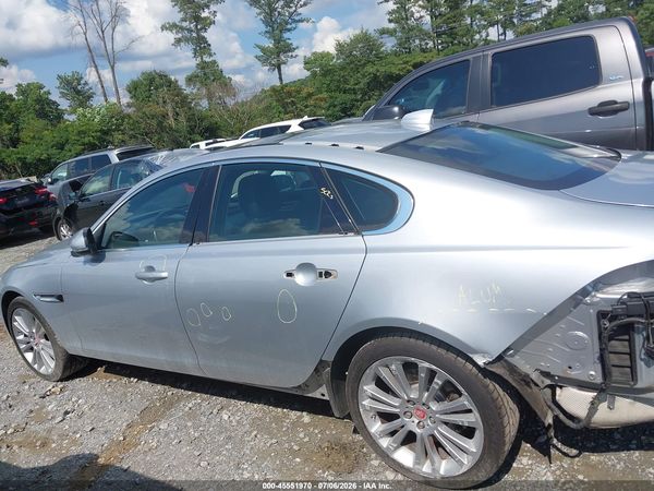 2019 JAGUAR XF 30T PREMIUM