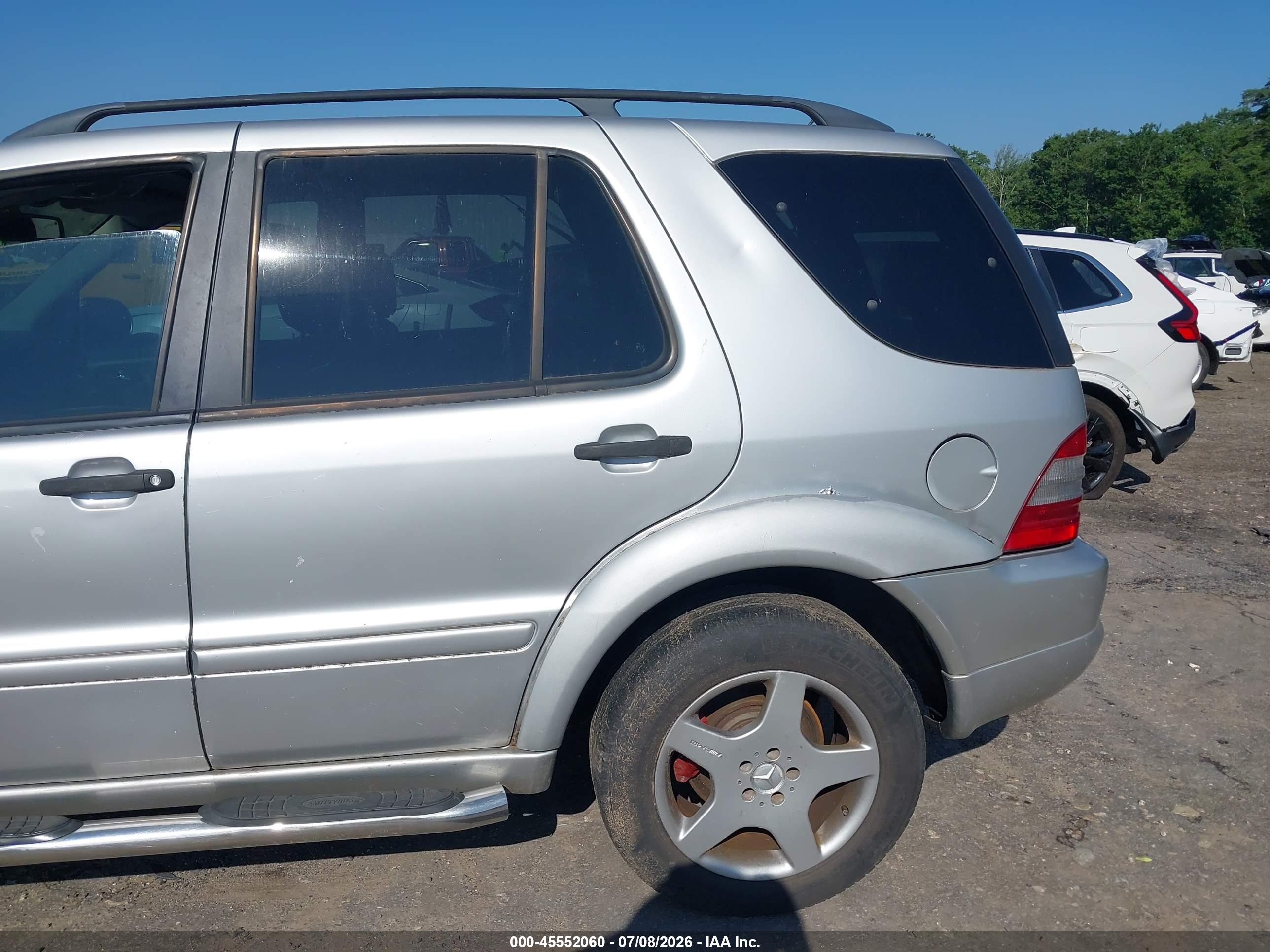 2001 MERCEDES-BENZ ML 55 AMG ML55