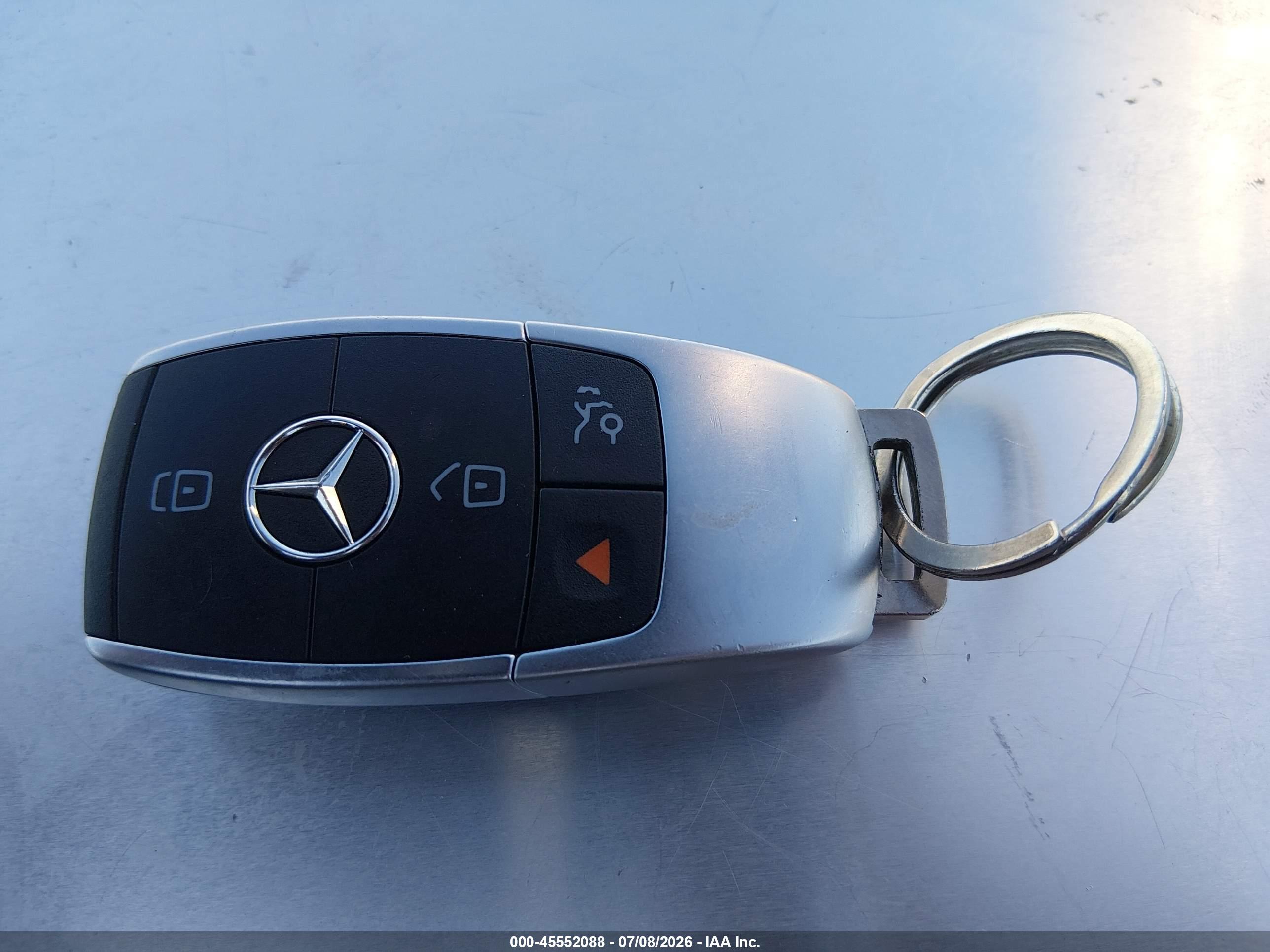 2019 MERCEDES-BENZ C 300 C300