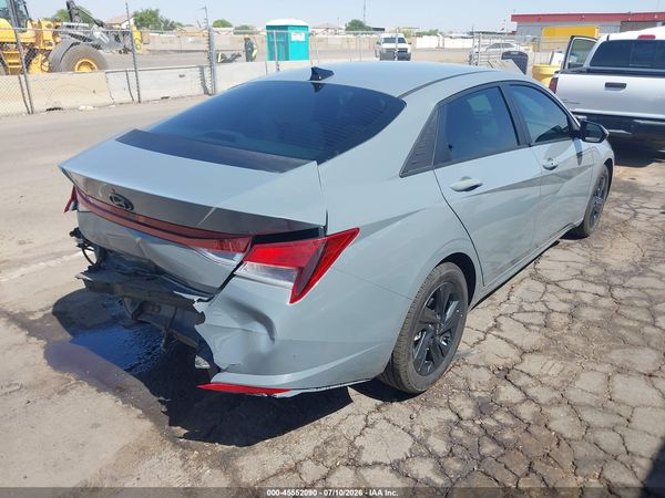 2022 HYUNDAI ELANTRA SEL