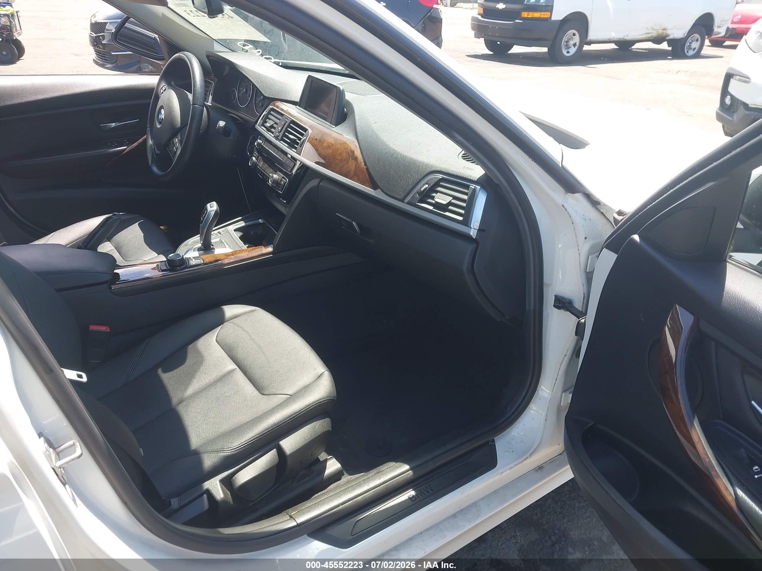 2016 BMW 320I SA