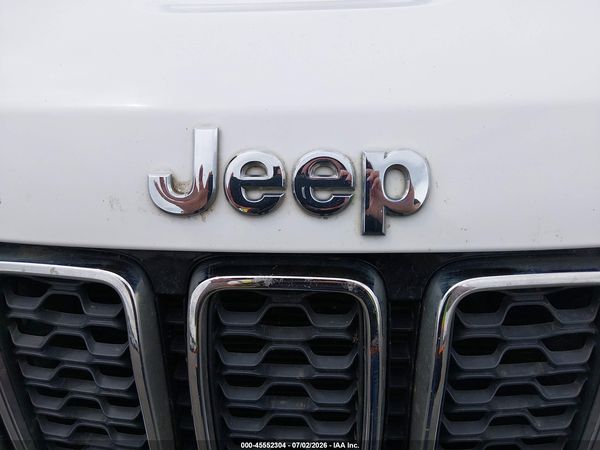 2019 JEEP GRAND CHEROKEE LAREDO E 4X4