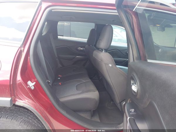 2019 JEEP CHEROKEE LATITUDE 4X4