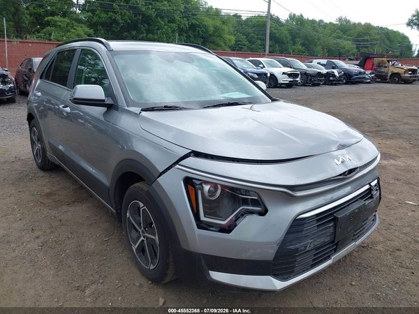 2025 KIA NIRO EX